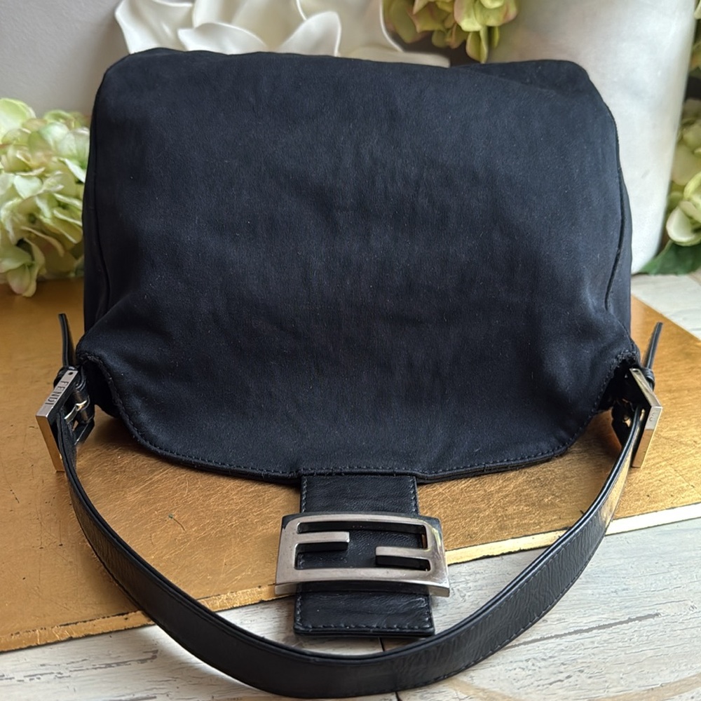 Fendi VTG Baguette in Black Neoprene - Picture 9 of 16